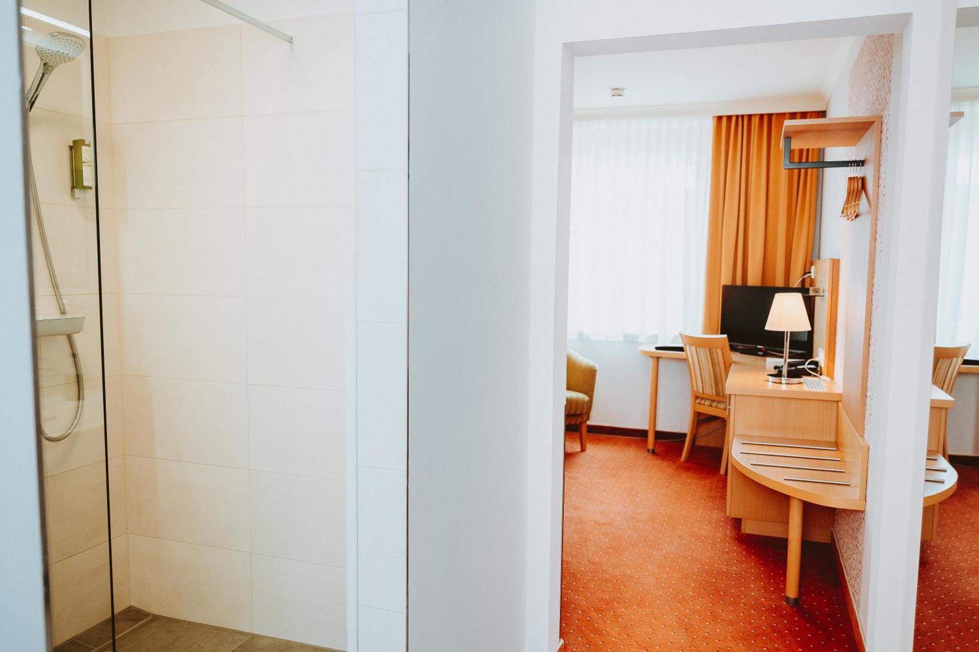 Hotel Bruecklwirt Niklasdorf Zewnętrze zdjęcie